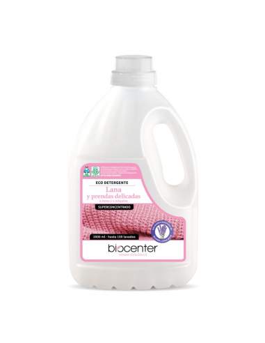 Ecological detergent for wool and delicate garments lavender